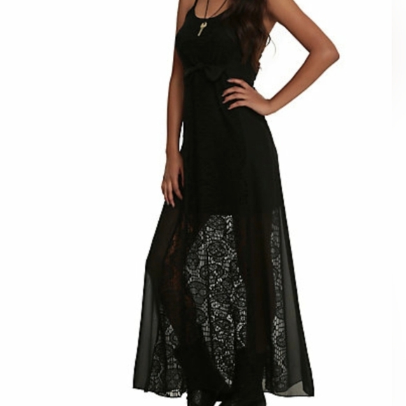Hot Topic Midnight Hour Crochet Skull Maxi Dress - Picture 1 of 11